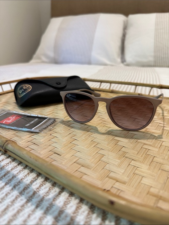 Ray-Ban Accessories - Ray-Ban Erika Classic (RB4171)